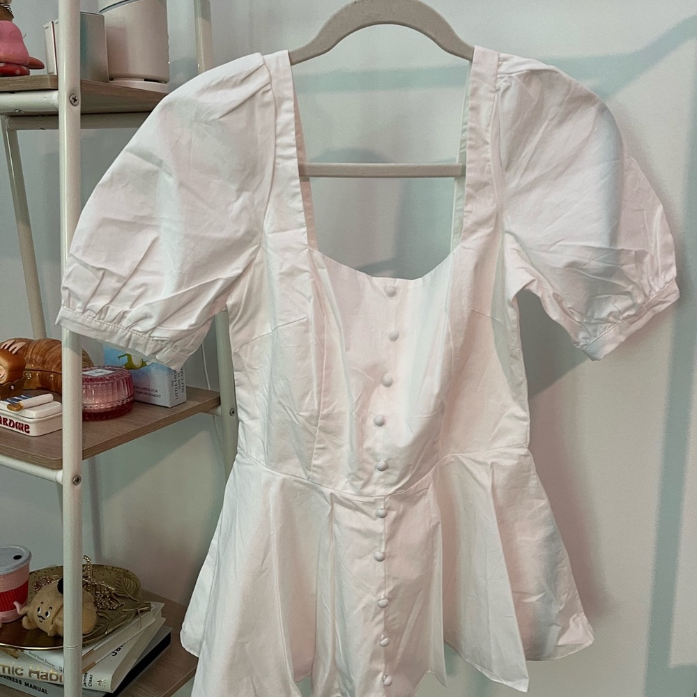 Elegant White Puff Sleeve Top